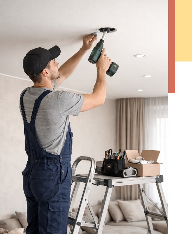 Установка и монтаж точечных светильников в натяжной потолок в Биробиджане от 1825 руб. | ОТДЕЛОЧНИК-Брб